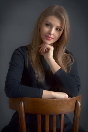 猜猜是谁掰逼全裸艳舞高清修复