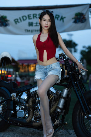 一个人晚上看ww的东西