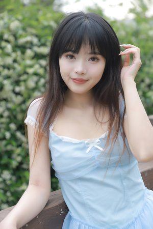 蜂鸟影视院入口