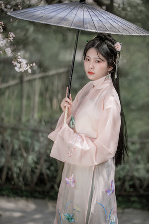 小嫩模无套内谢50P