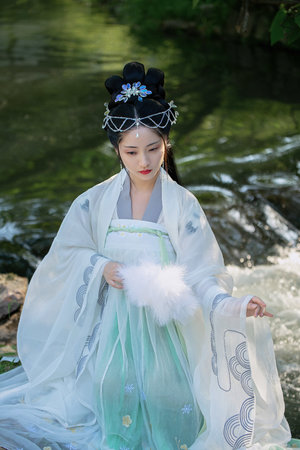 两个女人的战争剧情介绍