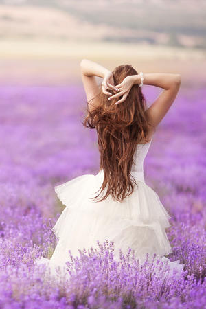 丰满少妇被粗大猛烈进