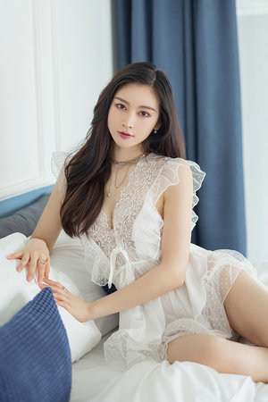 被带到调教室刑床惩罚