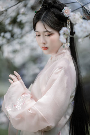 别揉我胸啊嗯上课呢的作文