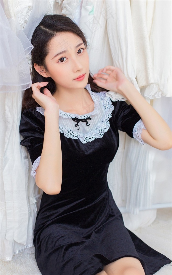 男生把自己的QQ放入女生的QQ