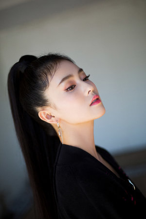 腰细胸大无赘肉