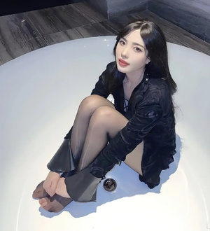 精品久久久久久无码人妻热