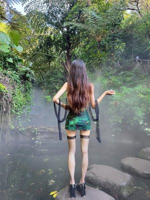 女教师脱了内裤让我爽