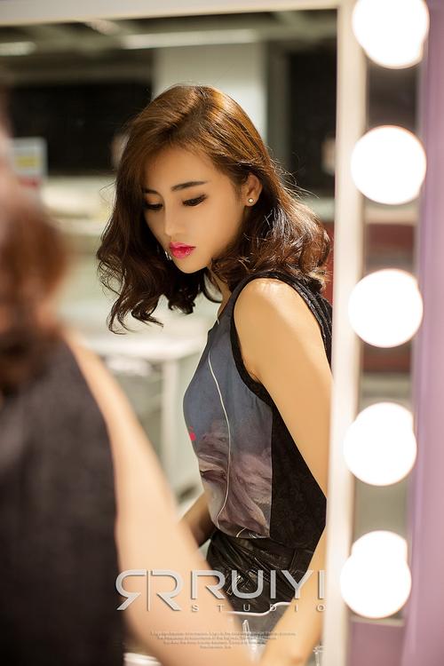 偷偷藏不住肉扩写