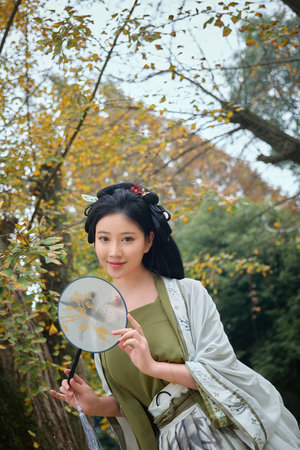 无敌的南山小妹户外直播啪啪