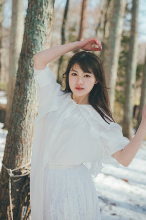 国色天香精品卡一卡二卡三二百