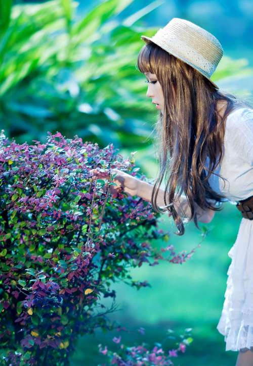 撞的她咿咿呀呀的叫视频