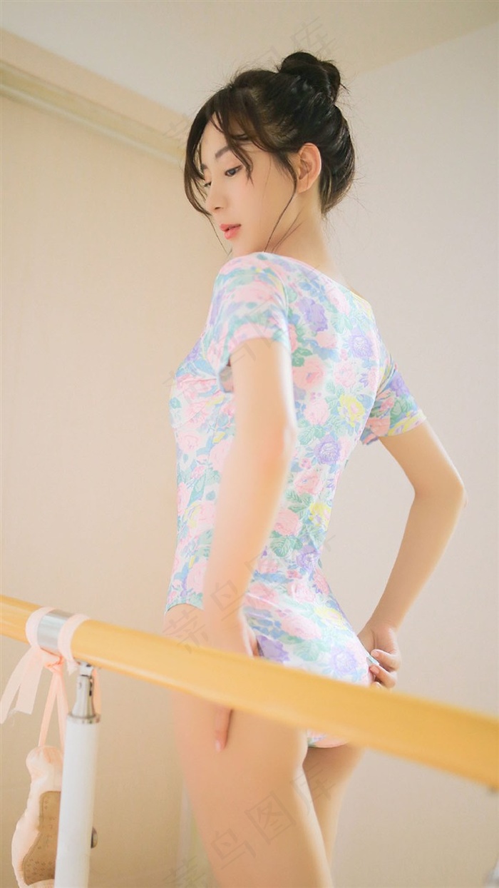 老板家中出我妻