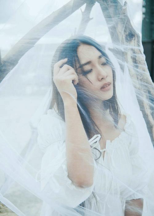 日韩人妻无码精品系列专区