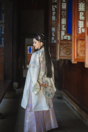 日本残忍折磨深喉在线