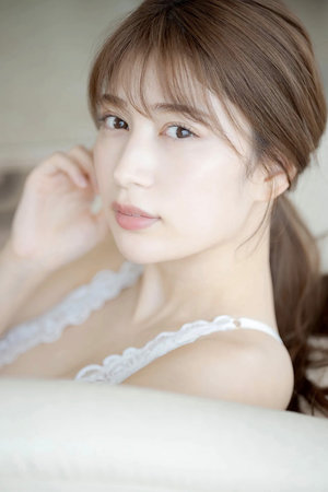 女人被爽到呻吟gif动态图