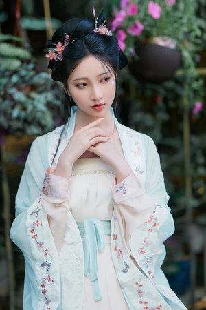 撩起老师旗袍狠狠挺进玉足