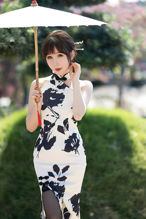 岳洗澡故意给我看