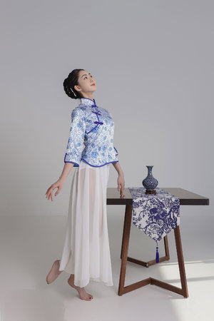 拔萝卜打牌不盖被子