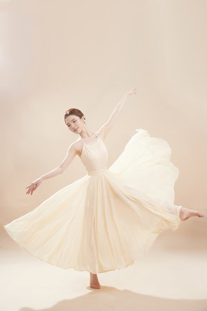 骚妻下班连口罩都来不及脱就发骚