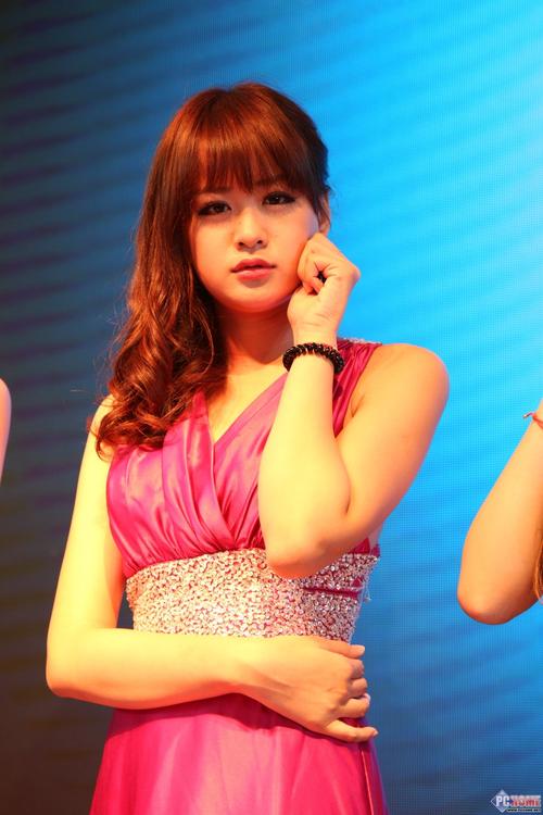 闷骚男女完整版高清在线观看