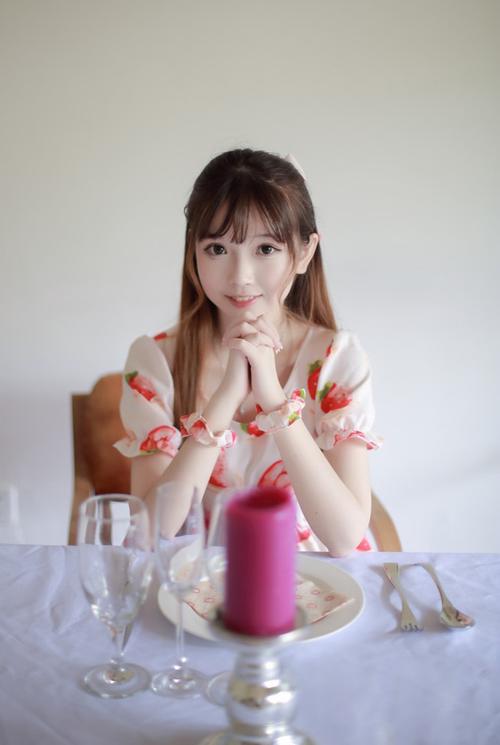 健壮武警给儿子玩命根