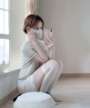 japanese日本护士xxx爽