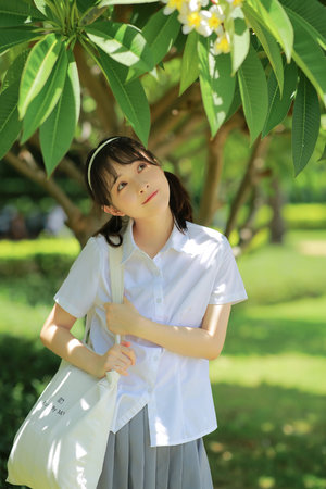 亚洲 欧美激情 一二三页