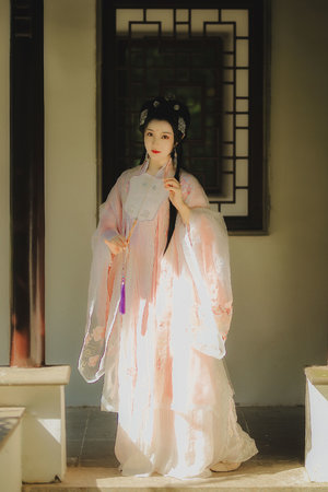 四个人一晚上换着做