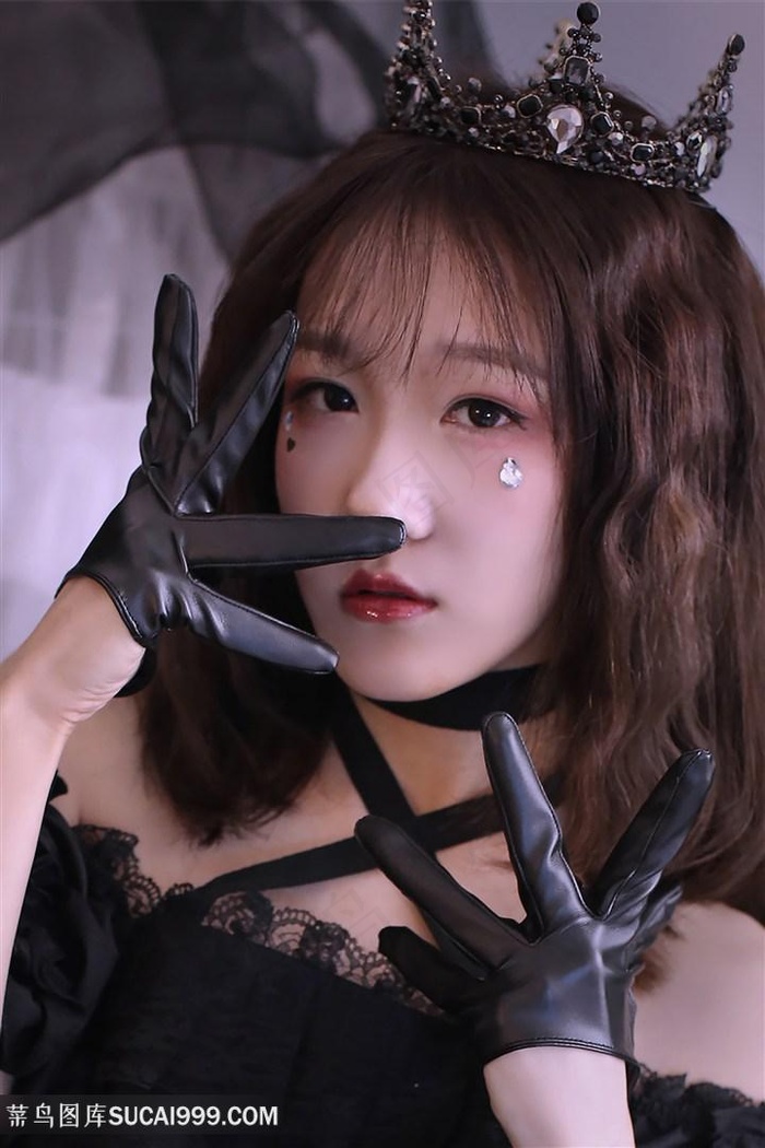 王者女英雄翻眼流泪