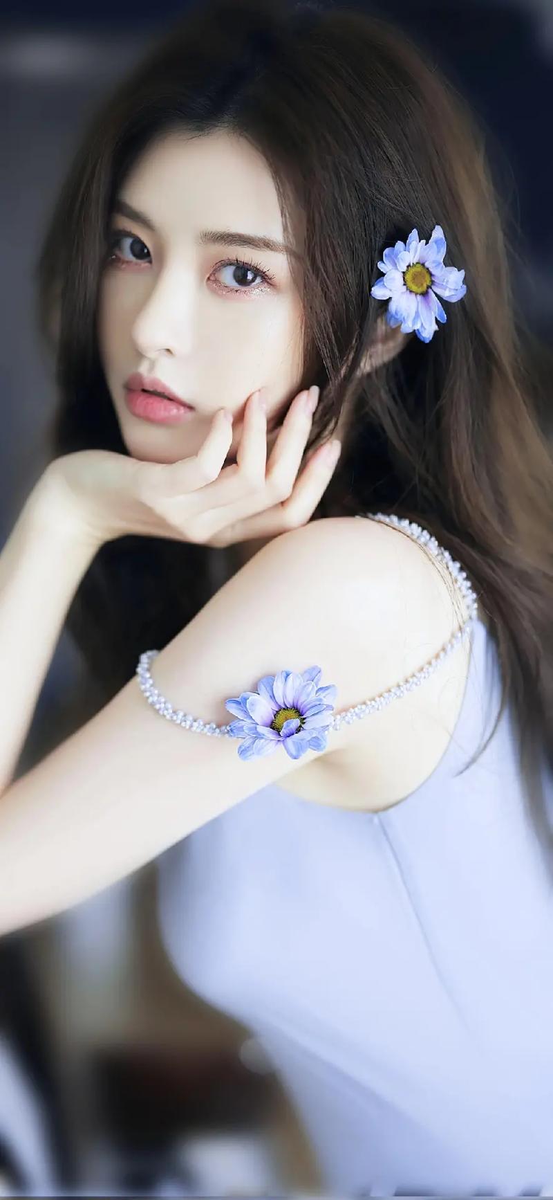 ktv包厢公主啪啪边唱边做