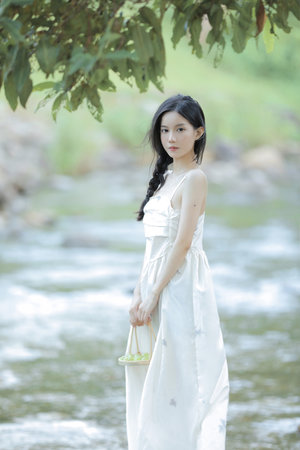 精品亚洲中文字幕