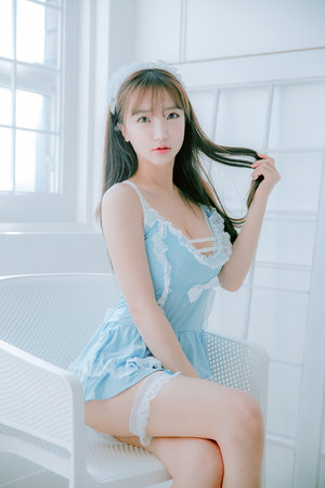 叶子楣三级露全乳视频