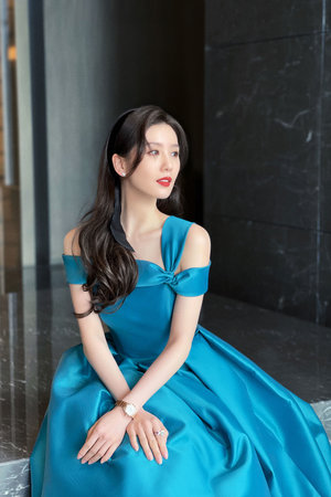 人逢喜事精神爽