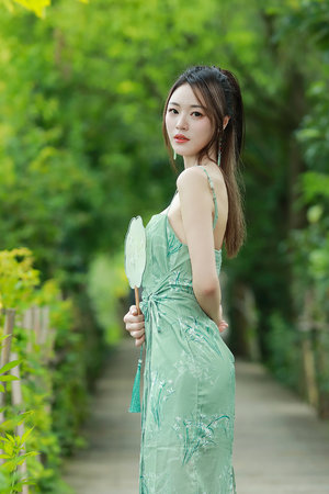 偷拍亚洲AV无码专区