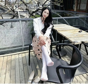 赤果果女人的9张照片