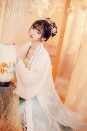 女人张开腿让男人捅到爽