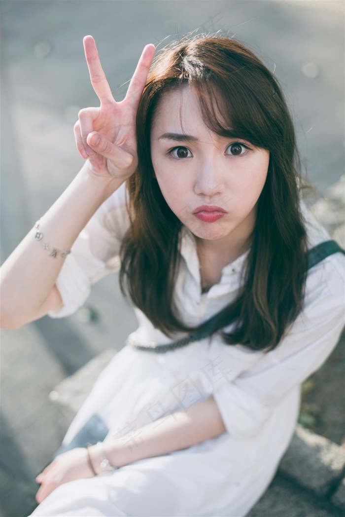 嫩草研究院进入十八禁