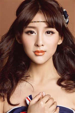 奴仆项圈调教美女为奴小说