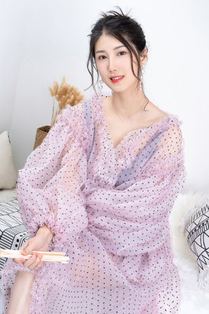 强行扒开小受双腿进入在线看