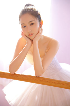 前后夹击当众高潮h