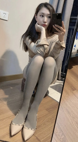 我们三个一起要你好不好