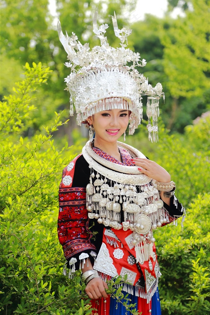 强伦轩人妻一区二区电影