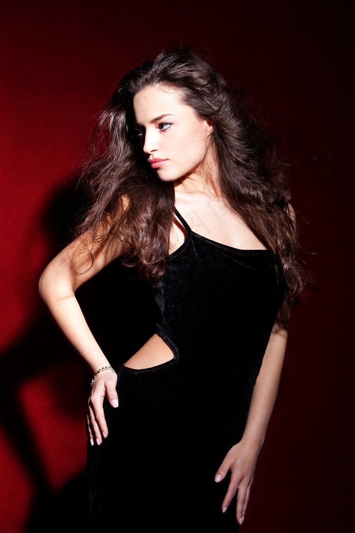 烈马争锋上海滩电影免费观看