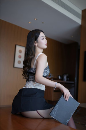 mm131杨晨晨紧身bd