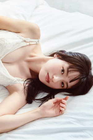 钟欣潼陈冠希无删减在线观看