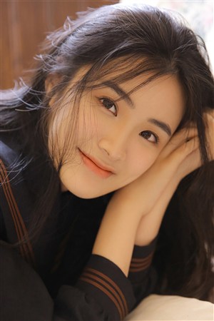 比比东和千寻疾在密室里输出