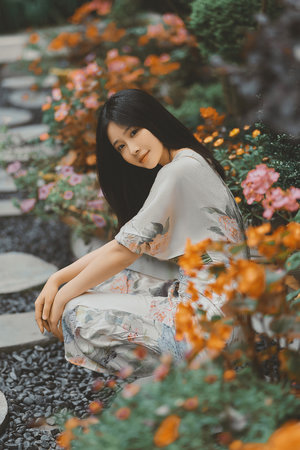 免费看美女全身的免费网站