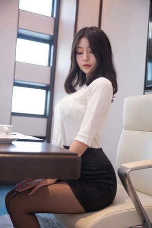 羞羞AV嘿咻歪歪漫画