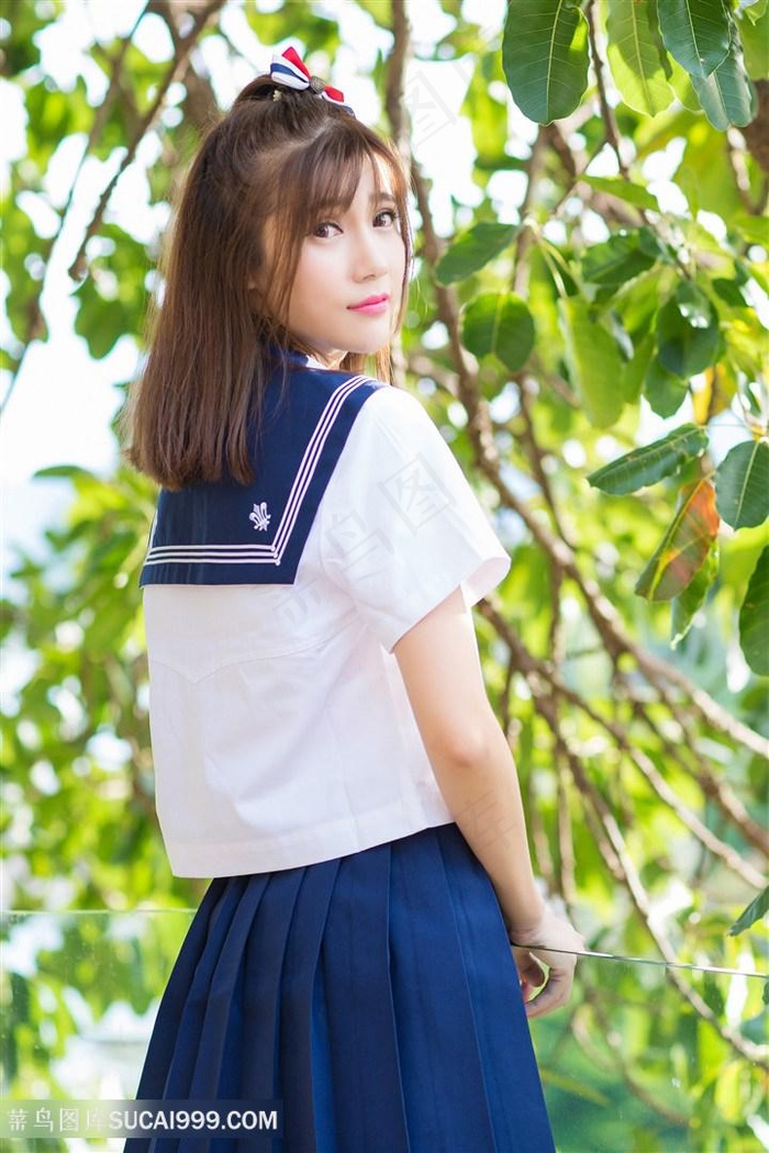 国外老牛吃嫩草的代表人物